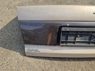 bontott OPEL ASTRA F Csomagtérajtó (Részeivel)