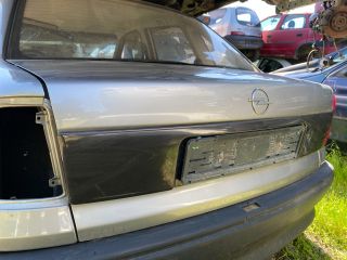 bontott OPEL ASTRA F Csomagtérajtó (Üres lemez)