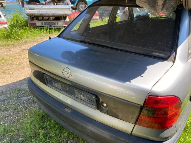 bontott OPEL ASTRA F Csomagtérajtó (Üres lemez)