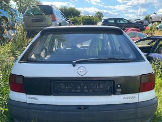 bontott OPEL ASTRA F Csomagtérajtó (Üres lemez)