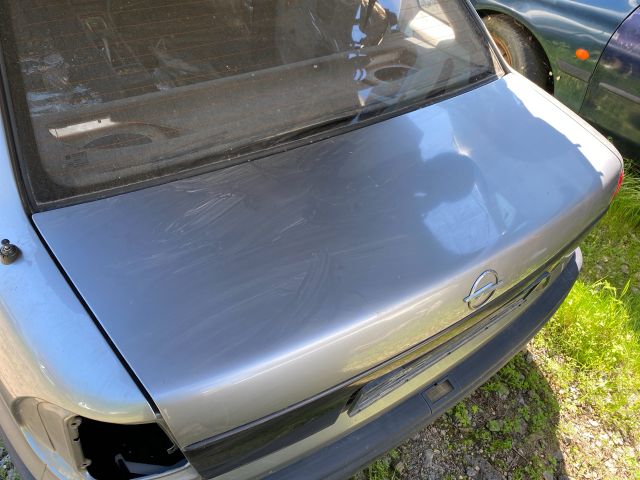 bontott OPEL ASTRA F Csomagtérajtó (Üres lemez)