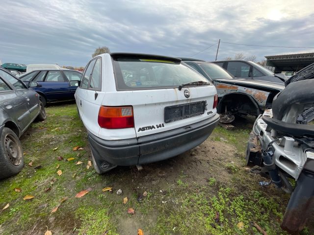 bontott OPEL ASTRA F Csomagtérajtó (Üres lemez)