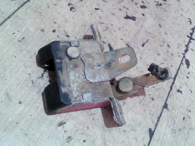 bontott OPEL ASTRA F Csomagtérajtó Zárszerkezet