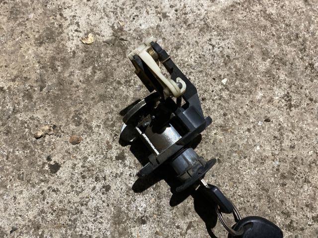 bontott OPEL ASTRA F Csomagtérajtó Zárszerkezet