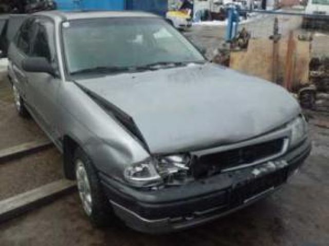 bontott OPEL ASTRA F Csomagtérajtó Zárszerkezet