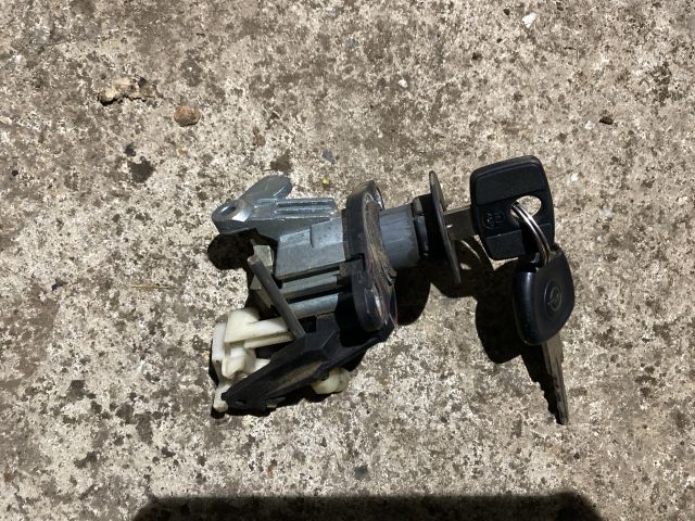 bontott OPEL ASTRA F Csomagtérajtó Zárszerkezet