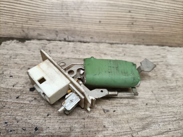 bontott OPEL ASTRA F Előtét Ellenállás Fűtőmotor