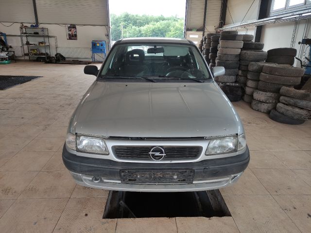 bontott OPEL ASTRA F Előtét Ellenállás Fűtőmotor