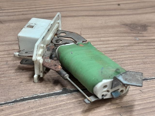 bontott OPEL ASTRA F Előtét Ellenállás Fűtőmotor