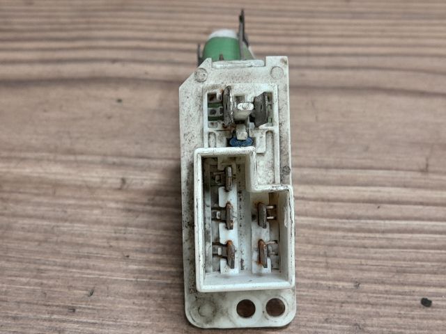 bontott OPEL ASTRA F Előtét Ellenállás Fűtőmotor