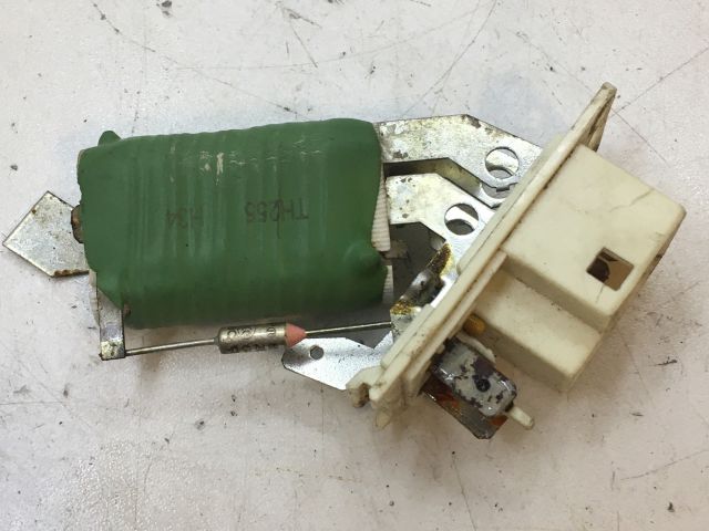 bontott OPEL ASTRA F Előtét Ellenállás Fűtőmotor