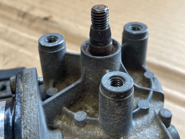 bontott OPEL ASTRA F Első Ablaktörlő Motor