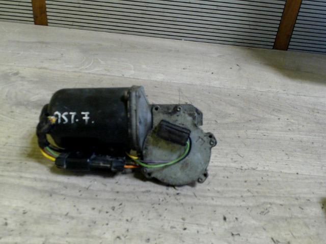 bontott OPEL ASTRA F Első Ablaktörlő Motor
