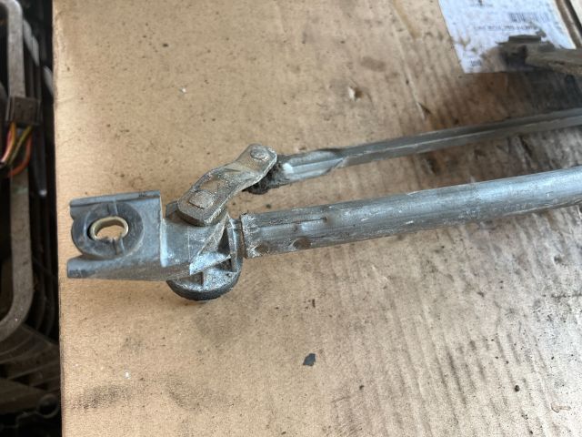 bontott OPEL ASTRA F Első Ablaktörlő Szerkezet Motorral