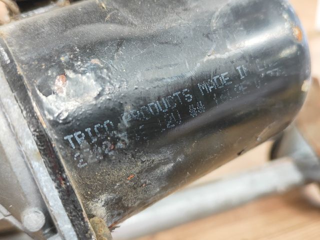 bontott OPEL ASTRA F Első Ablaktörlő Szerkezet Motorral