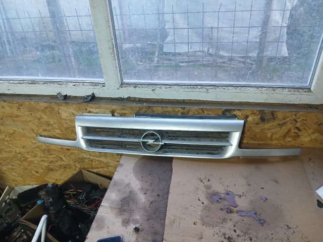 bontott OPEL ASTRA F Első Embléma