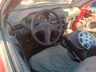 bontott OPEL ASTRA F Első Hamutartó
