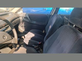 bontott OPEL ASTRA F Első Hamutartó