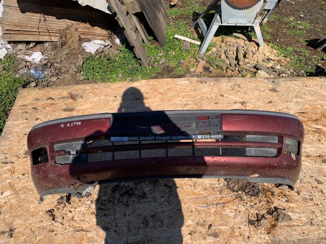 bontott OPEL ASTRA F Első Lökhárító (Részeivel)