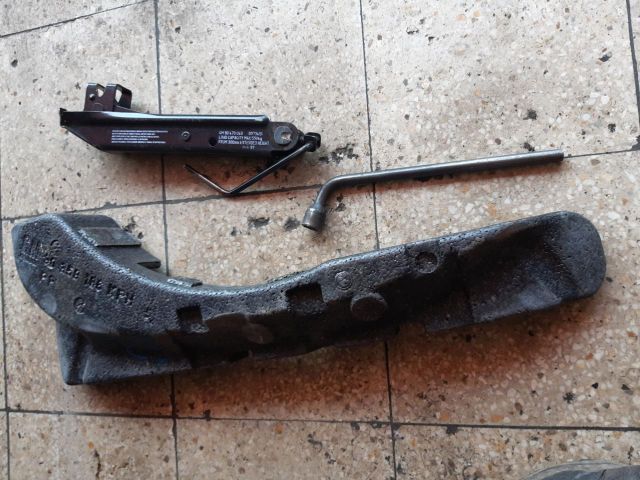 bontott OPEL ASTRA F Emelő