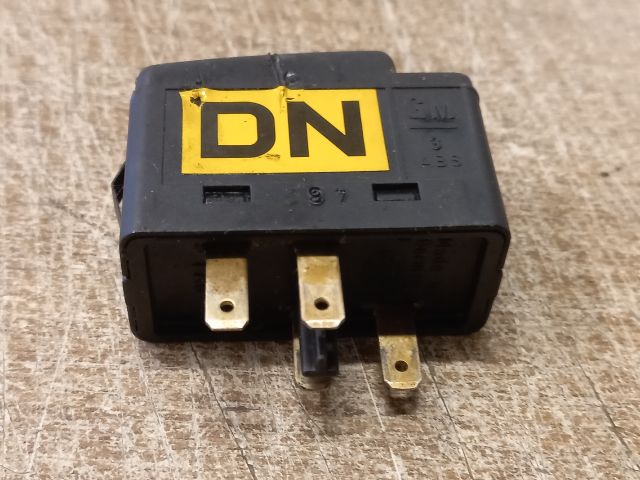 bontott OPEL ASTRA F Fényszórómagasság Állító Kapcsoló