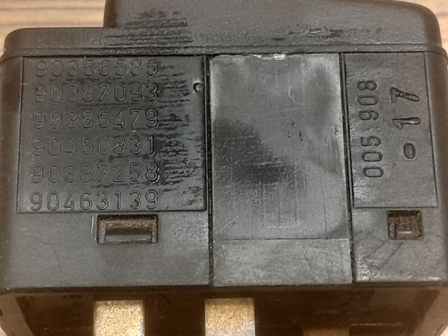 bontott OPEL ASTRA F Fényszórómagasság Állító Kapcsoló