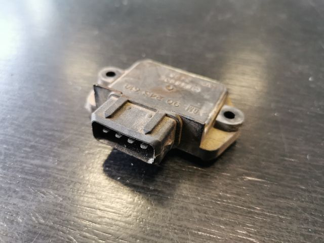 bontott OPEL ASTRA F Gyújtó Elektronika