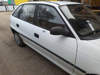 bontott OPEL ASTRA F Hátfal