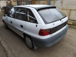 bontott OPEL ASTRA F Hátfal