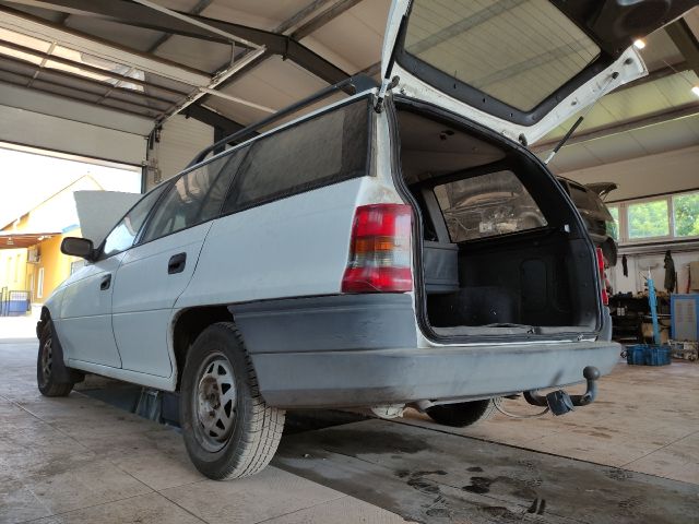 bontott OPEL ASTRA F Hátsó Ablaktörlő Kar