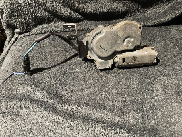 bontott OPEL ASTRA F Hátsó Ablaktörlő Motor