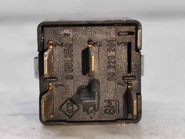 bontott OPEL ASTRA F Hátsó Ködzárófény Kapcsoló