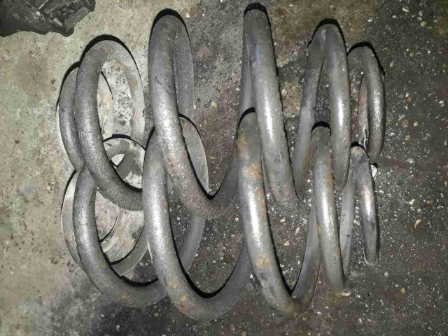 bontott OPEL ASTRA F Hátsó Rugó Pár