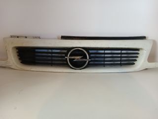 bontott OPEL ASTRA F Hűtőrács