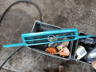 bontott OPEL ASTRA F Hűtőrács