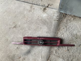 bontott OPEL ASTRA F Hűtőrács