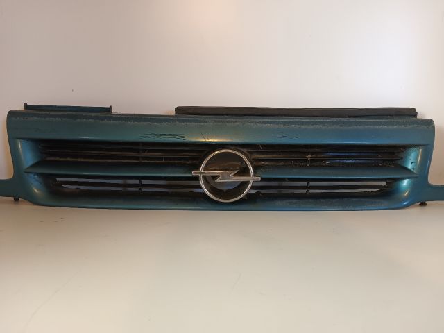 bontott OPEL ASTRA F Hűtőrács