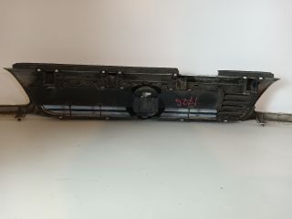 bontott OPEL ASTRA F Hűtőrács