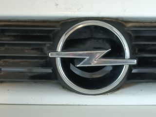 bontott OPEL ASTRA F Hűtőrács