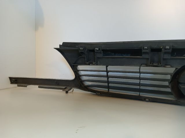 bontott OPEL ASTRA F Hűtőrács