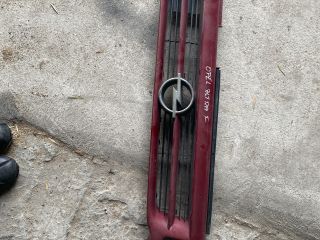 bontott OPEL ASTRA F Hűtőrács