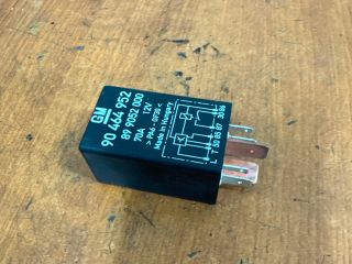 bontott OPEL ASTRA F Izzító Relé