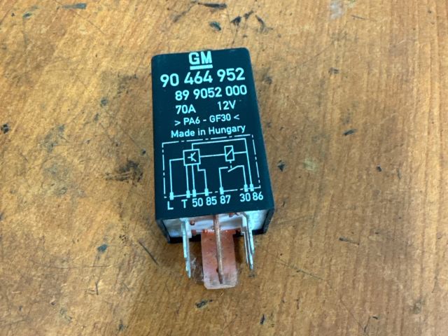 bontott OPEL ASTRA F Izzító Relé