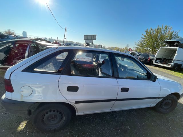 bontott OPEL ASTRA F Jobb A Oszlop