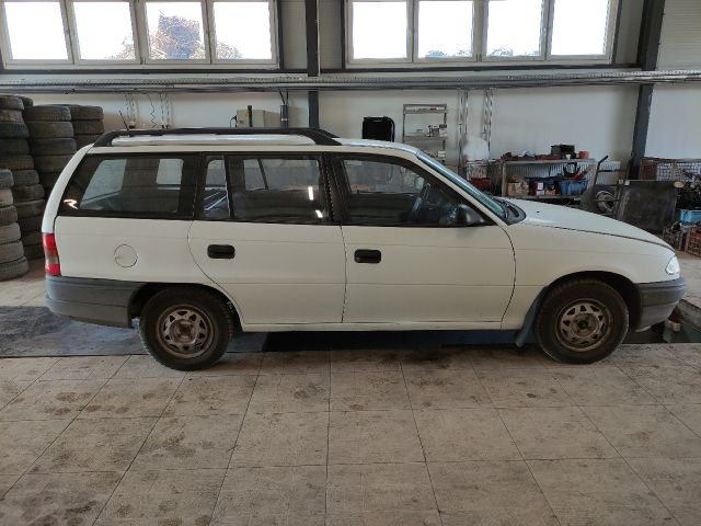 bontott OPEL ASTRA F Jobb B Oszlop Burkolat