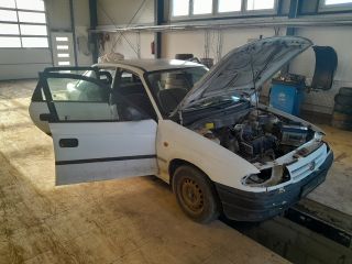 bontott OPEL ASTRA F Jobb B Oszlop Burkolat