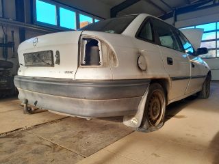 bontott OPEL ASTRA F Jobb C Oszlop Burkolat