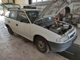 bontott OPEL ASTRA F Jobb C Oszlop Burkolat