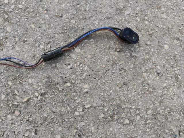 bontott OPEL ASTRA F Jobb első Ablakemelő Kapcsoló