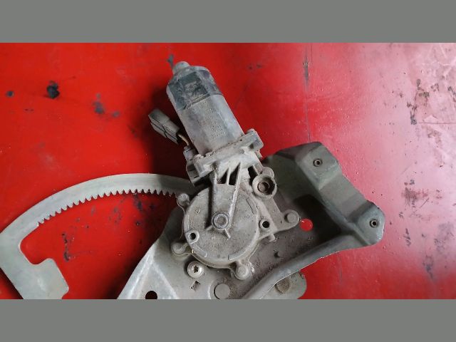 bontott OPEL ASTRA F Jobb első Ablakemelő Szerkezet (Elektromos)